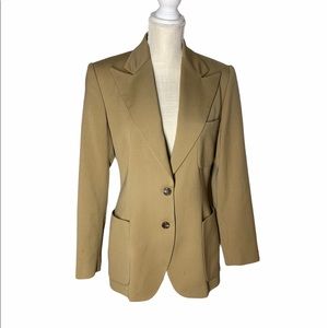 Ralph Lauren in a blue label Blazer.